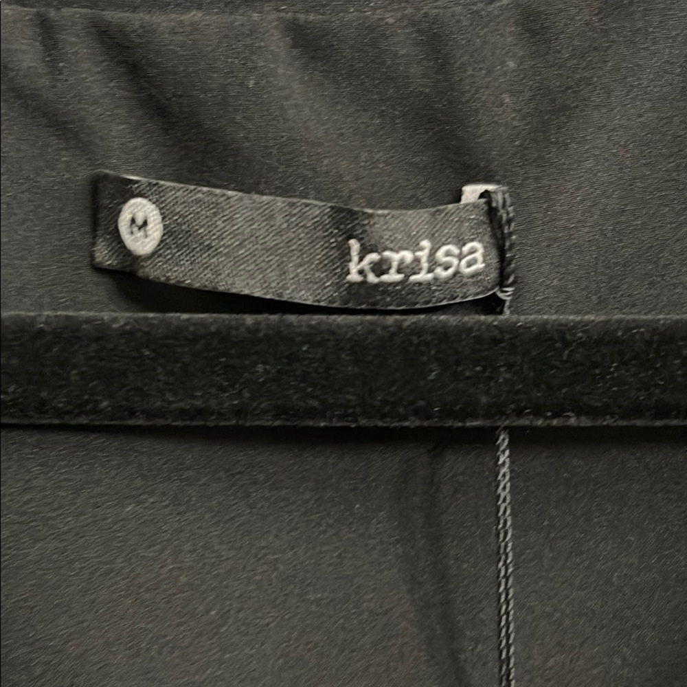NWT, Krisa Sequin Geometric Black and Gold Top - Picture 3 of 6